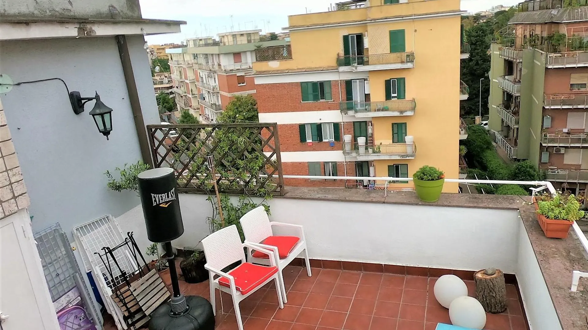 Nearpineta Apartment Rome Italy